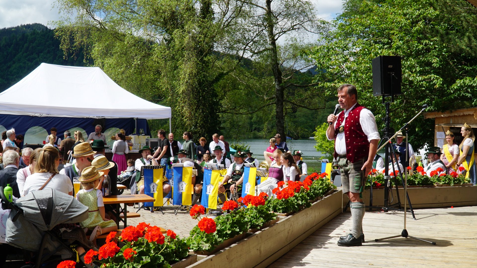 Feierliche Eröffnung durch Franz Schnitzenbaumer